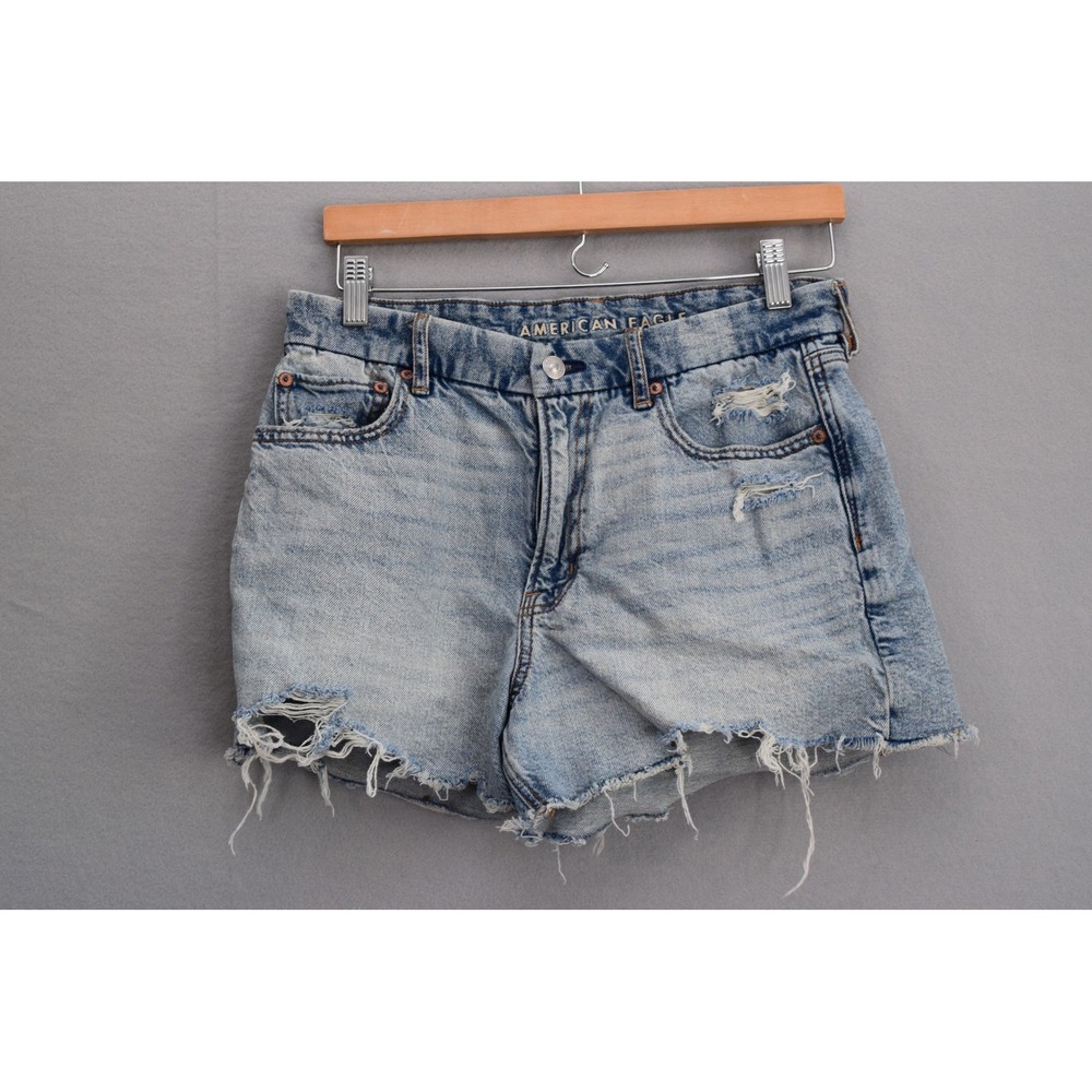 American Eagle Outfitters Curvy Relaxed Short 8 Distressed Denim Womens 2024